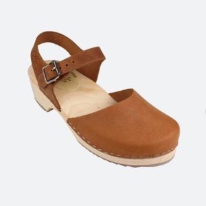 Lotta from Stockholm Low Wood Brown Nubuck Clogs